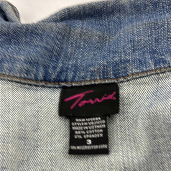 Blue Denim Jacket Cropped Torrid - Picture 9 of 9